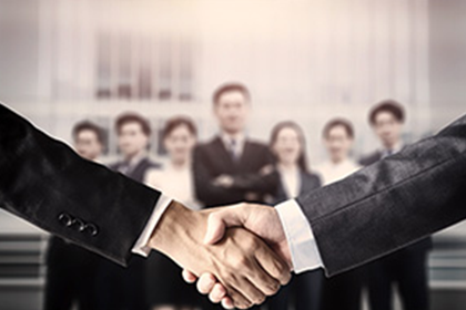 信用卡欠款被诉，能否缺席应诉？